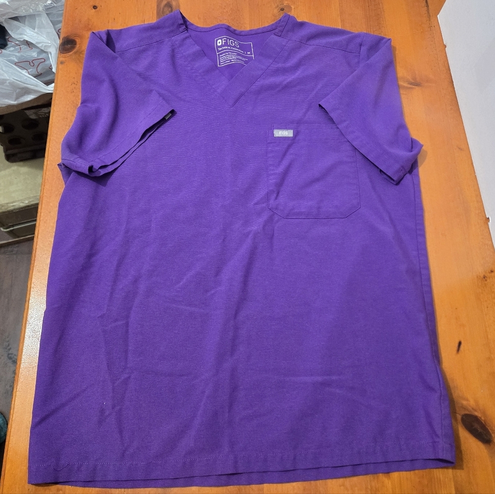 Figs Technical Collection Size Medium Double Chest Pocket Mens Purple